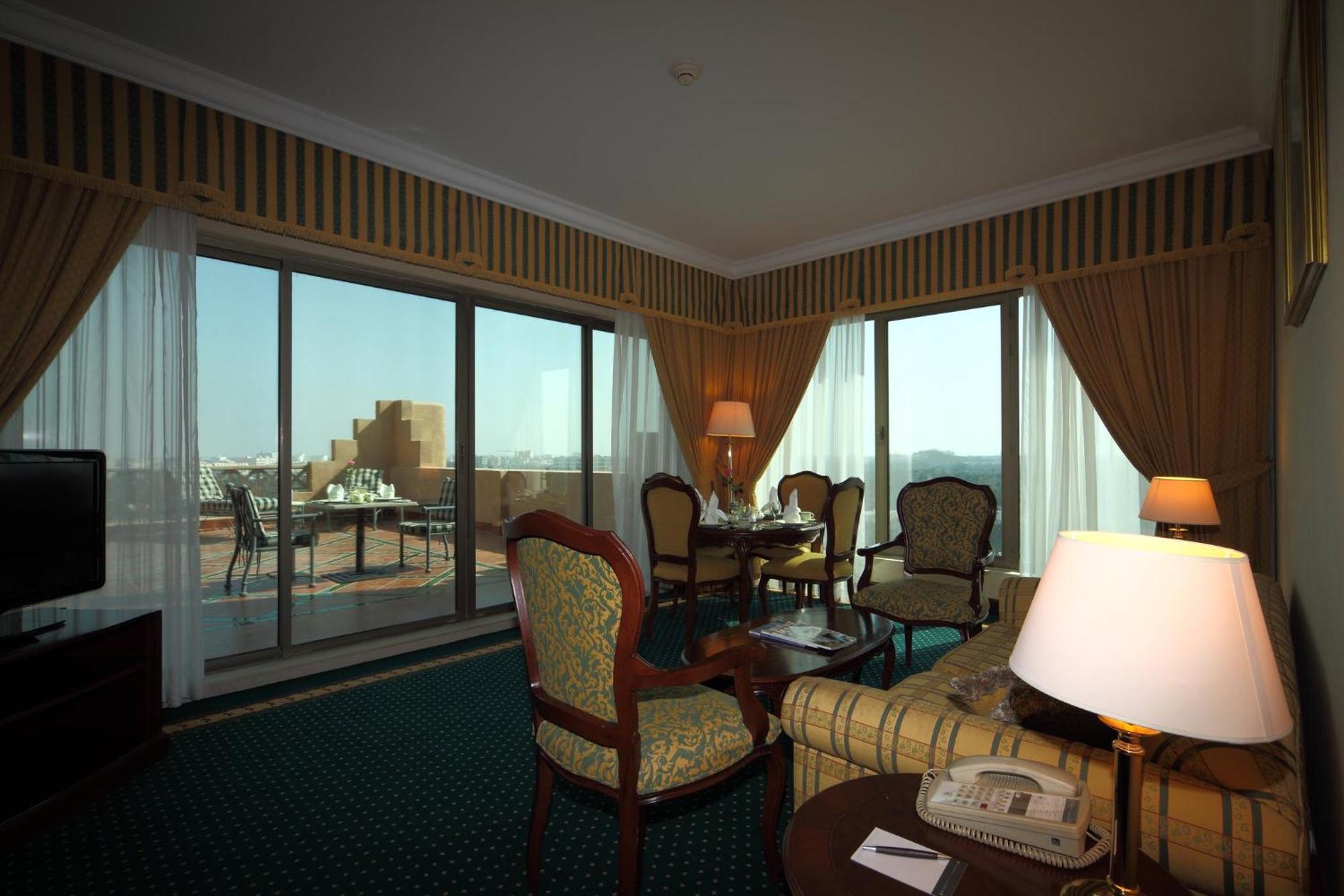 Al Ahsa InterContinental, an IHG Hotel Al-Ahsa Esterno foto